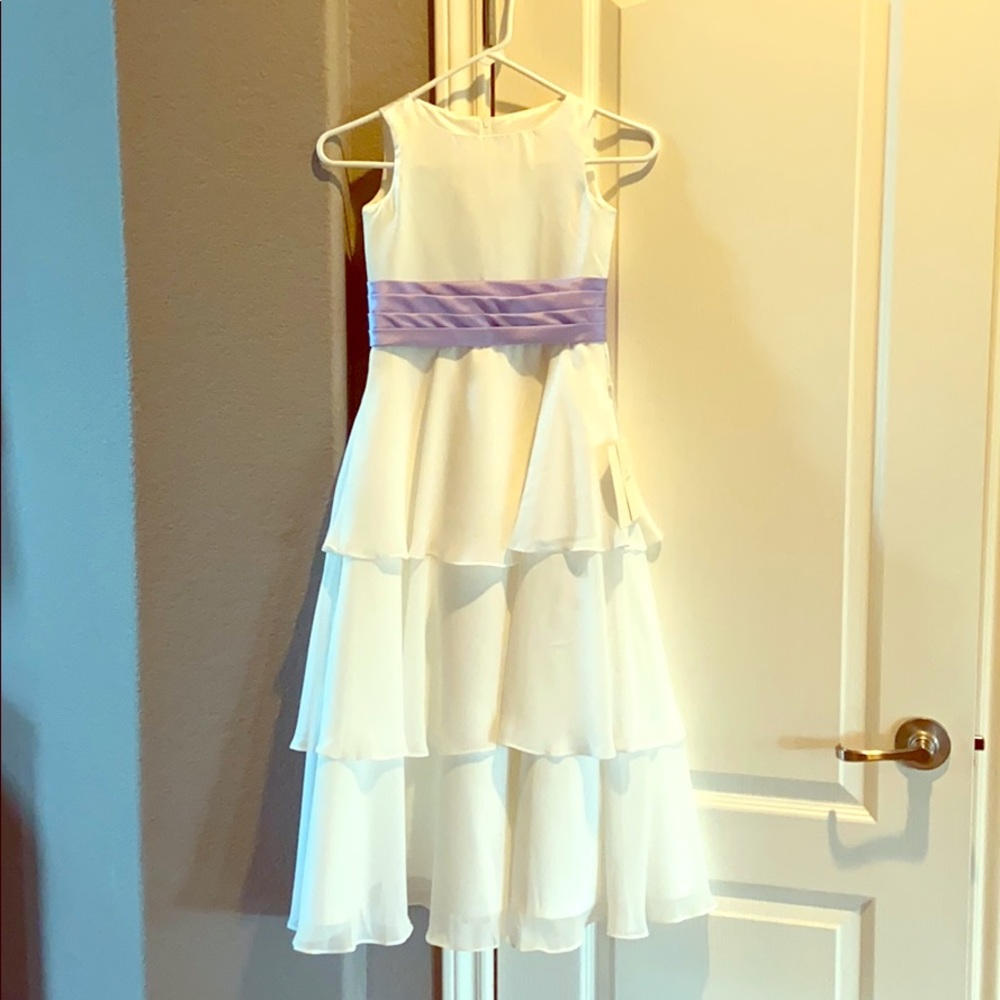 NWT Flower Girl Dress size 5 Ivory/Lavender sash.